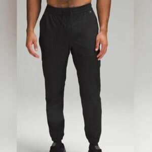 Men! Lululemon License to Train Jogger Shorter Black size Small lm5aegs